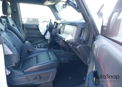 2025 Ford Bronco Outer Banks z USA, uszkodzony, nr VIN 1FMDE8BH0SLA87304